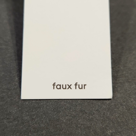 NWT Calvin Klein Cream Faux Fur Pom-Pom Knit Beanie Hat One Size MSRP $48 - Picture 7 of 10